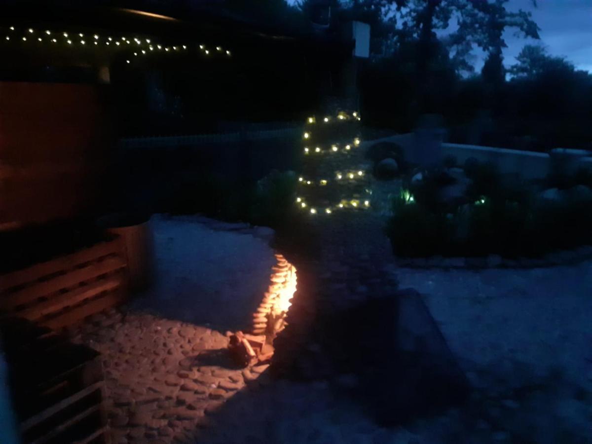 Mary'S Bespoke Cottage Killarney Bagian luar foto
