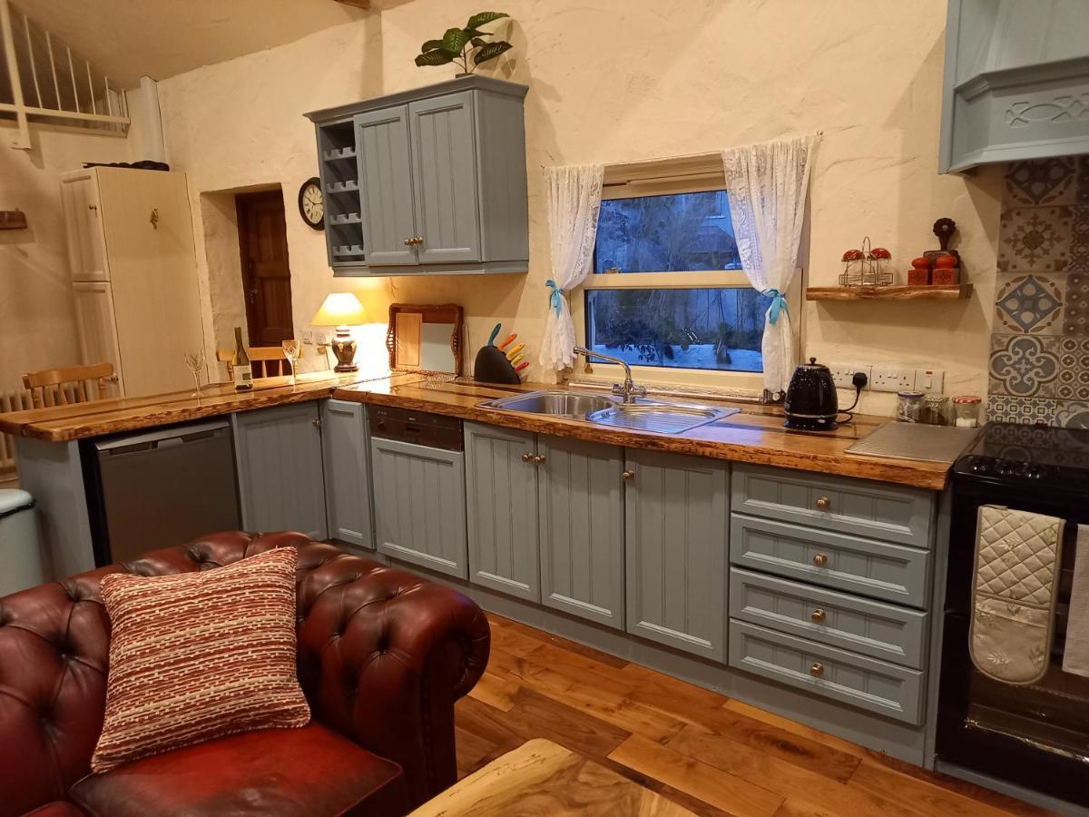 Mary'S Bespoke Cottage Killarney Bagian luar foto
